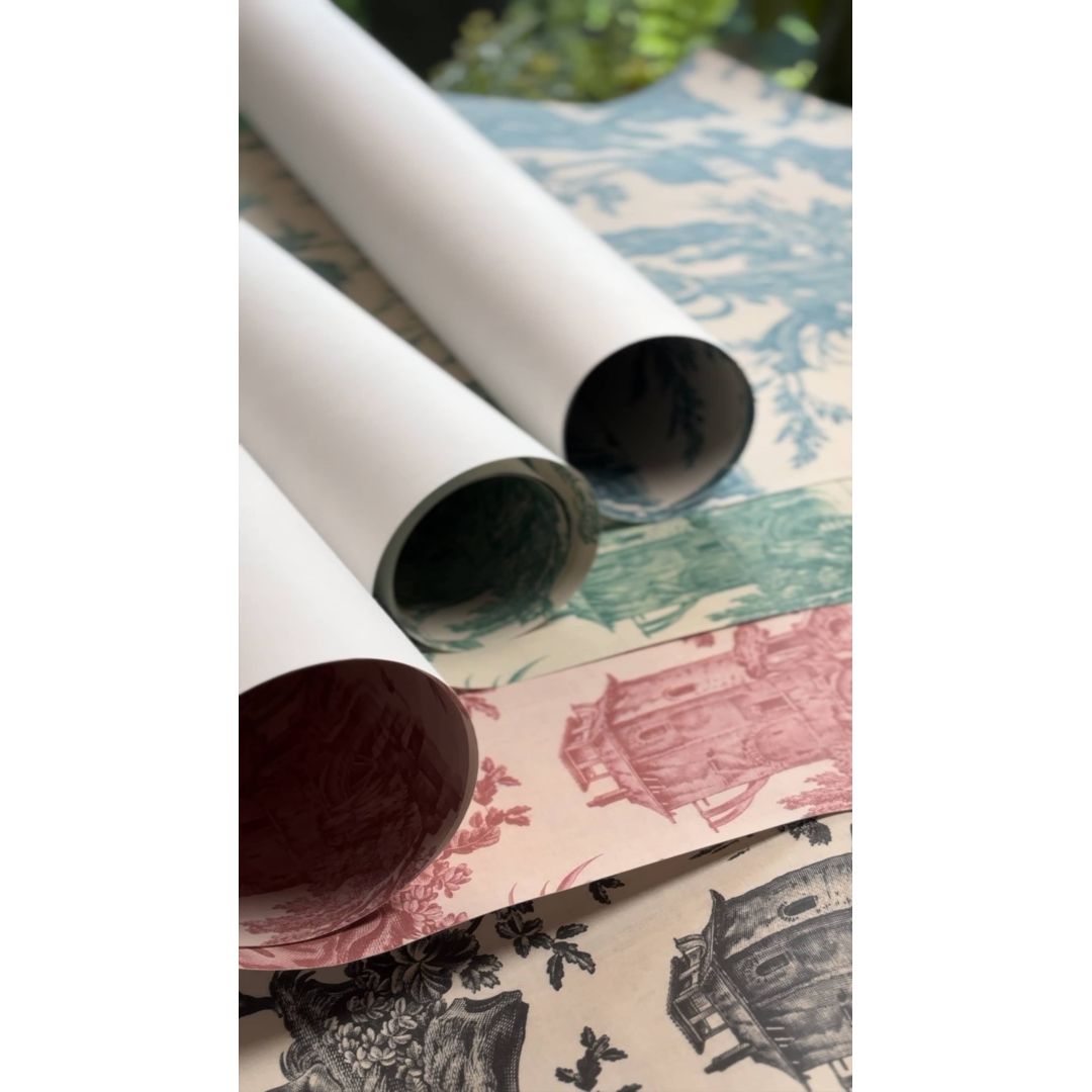 Toile de Jouy pattern wallpaper - Black
